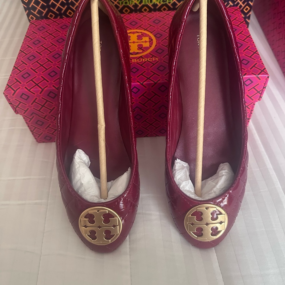 Tory Burch Red Flats Elegant Loafers